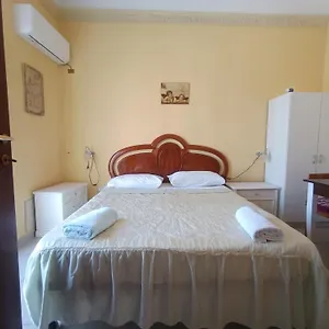 Dei Mille , Palermo Italia